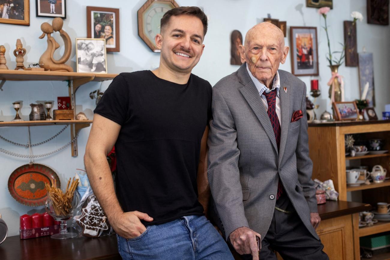 Marek Dunin-Wasowicz and his grandson Roch